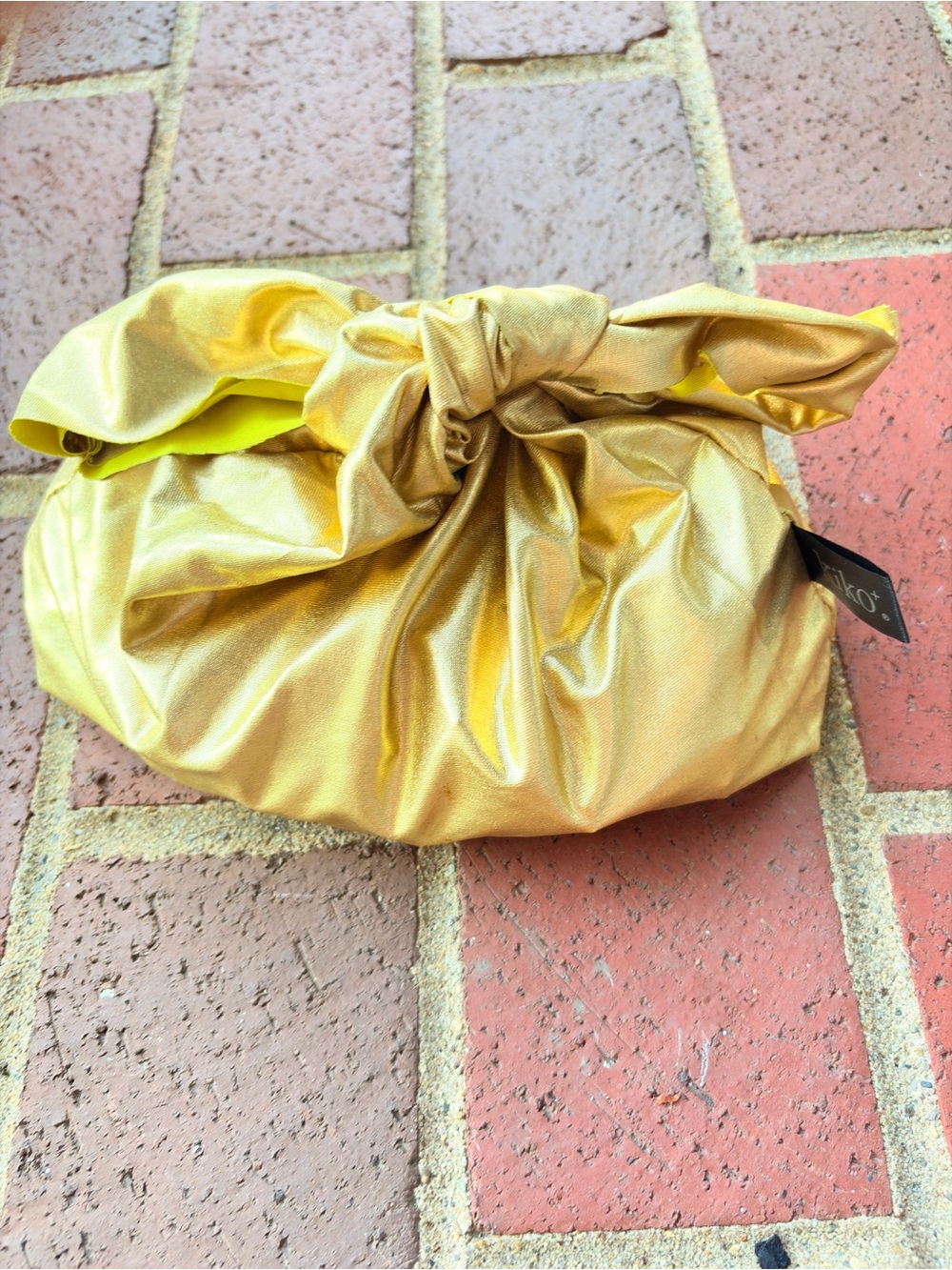 kiko+gg Tanabata 100 Star Dominos 
Wooden Star Set with Gold Storage Bag - Picture 8 of 9